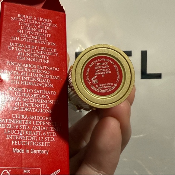 Mishy Christian Louboutin Rouge Louboutin Silky Satin On-The-Go Lipstick • Priva - Picture 12 of 12